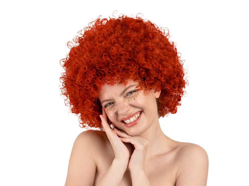 Ruda peruka afro stylizacja