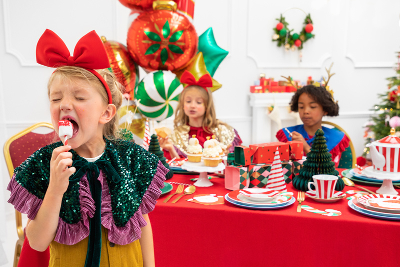 Opaska kokarda – prezentacja na głowie