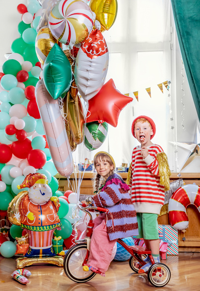 Balony foliowe w dekoracji świątecznej