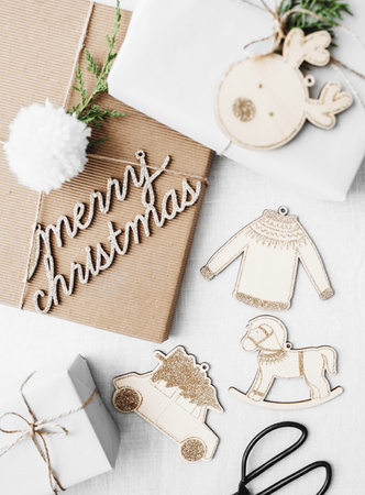 Zawieszki dekoracyjne Święta, mix (1 op. / 10 szt.)