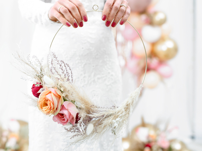 Złote koła dekoracyjne – możliwości aranżacyjne