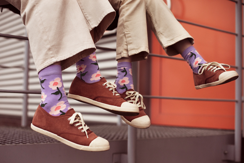 Wytrzymałe skarpetki dziecięce z motywem kwiatów