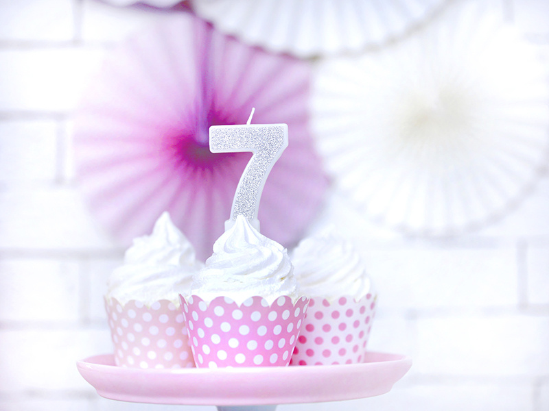 Świeczka urodzinowa Cyferka 7 srebrna 7cm - zdjęcie 4