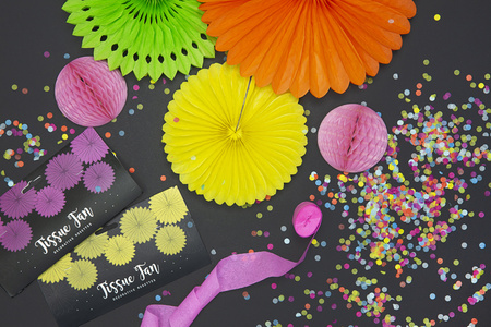 Rozety dekoracyjne, z. jabłuszko, 20-30cm (1 op. / 3 szt.)