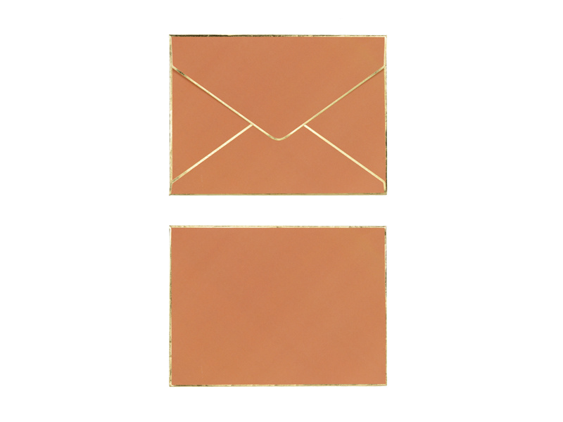 Zbliżenie na pin Team Groom