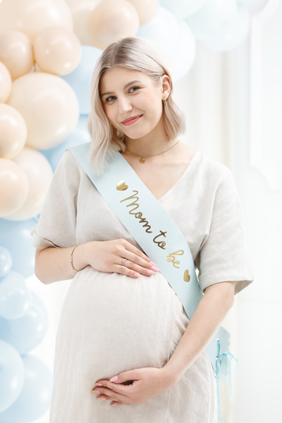 Szarfa Mom to be z bliska
