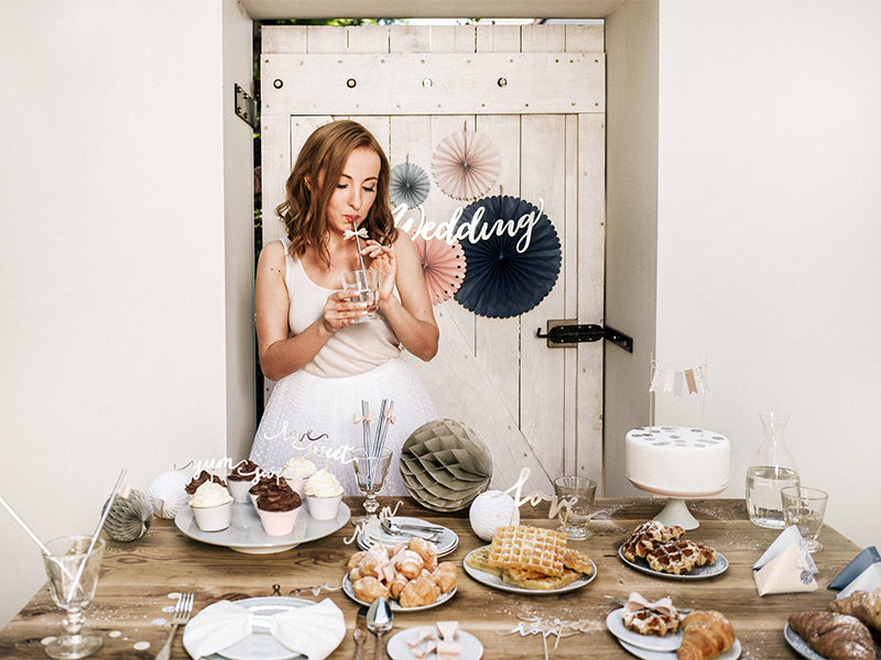 Topper Love – inspiracja do dekoracji stołu