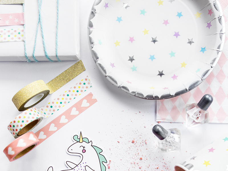 Zbliżenie na szerokości taśm dekoracyjnych