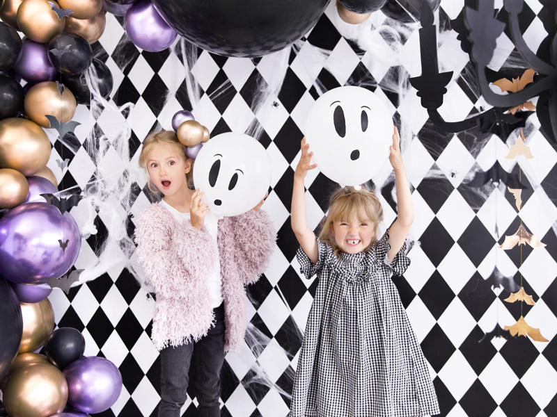 Balony UV BOO! w świetle UV