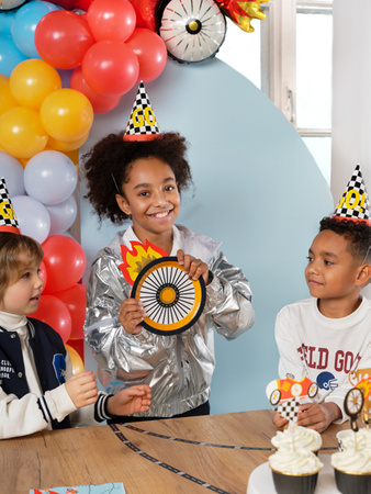 Dekoracje do muffinek Autka, 12 cm, mix (1 op. / 4 szt.)