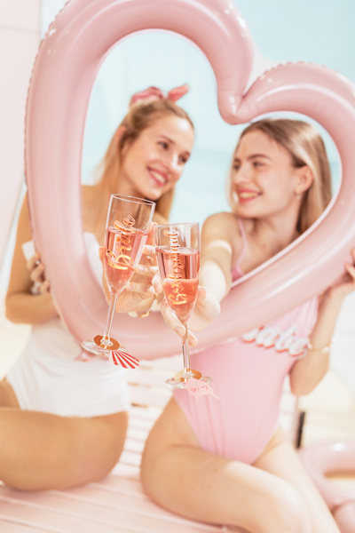 Naklejki Bride & Bridesmaid – elegancja i personalizacja