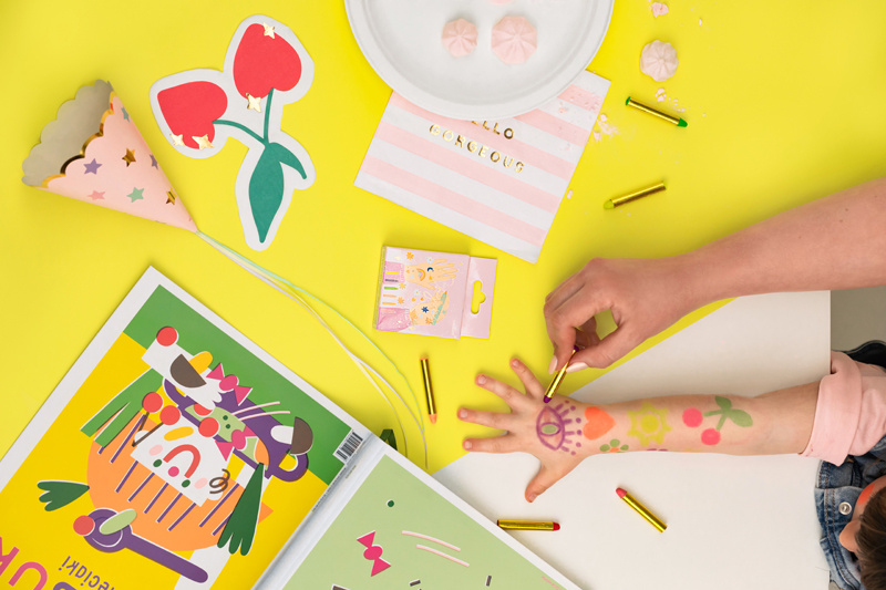 Kredki do malowania twarzy – aplikacja na skórę