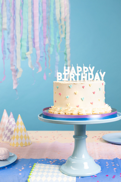 Opakowanie świeczek Happy Birthday 13 sztuk
