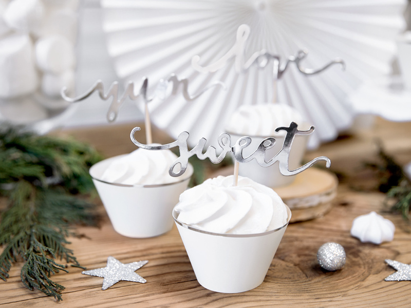 Dekoracje do muffinek Love – widok z góry