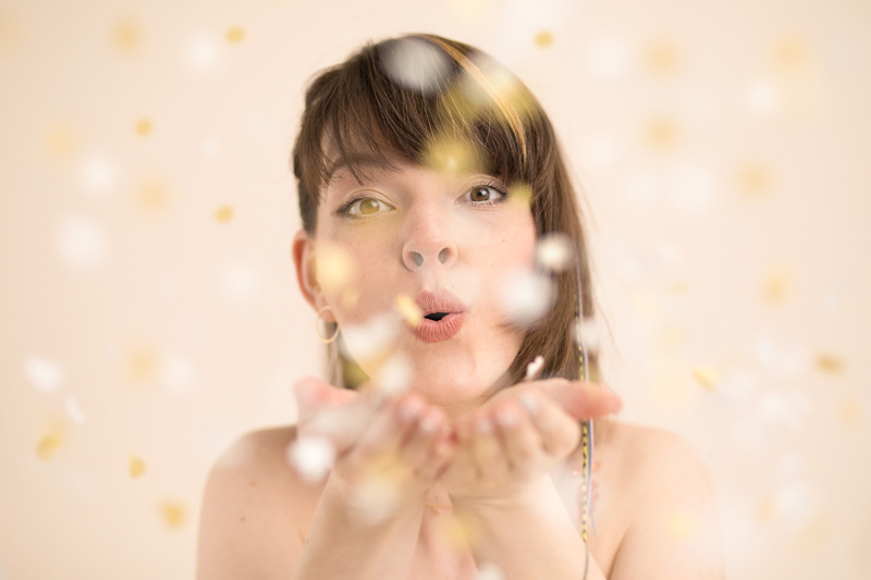 Konfetti serca – efektowna dekoracja imprezowa