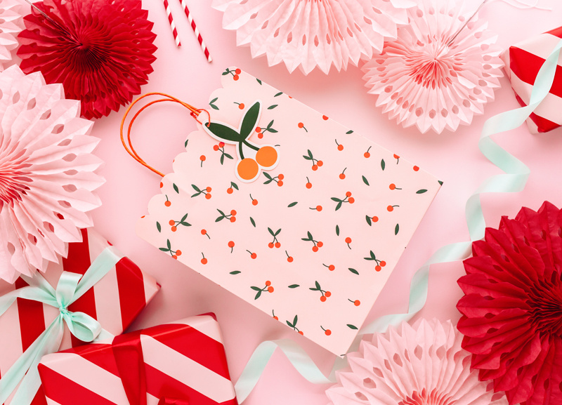 Torebki prezentowe Wisienki – detal zawieszki