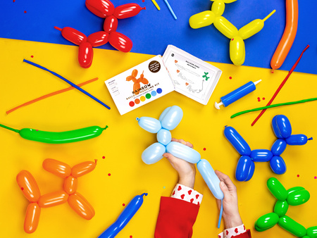 Balony modeliny pastelowe 130cm z pompką, mix (1 op. / 30 szt.)