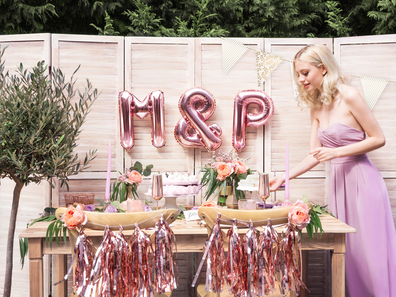 Girlanda Flagietki, mix, 2,1 m - w użyciu podczas przyjęcia
