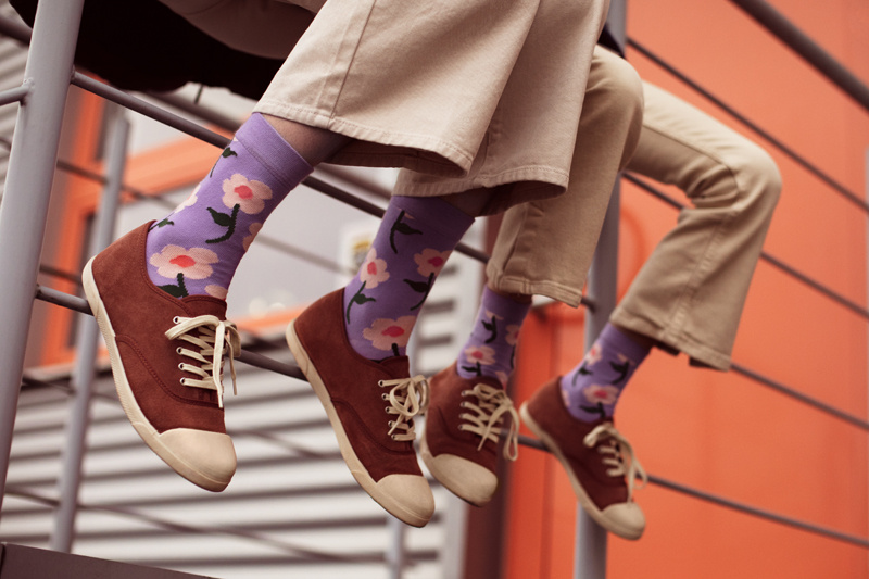 Skarpetki dziecięce Kwiaty mix 31-34 – różnorodność wzorów i kolorów