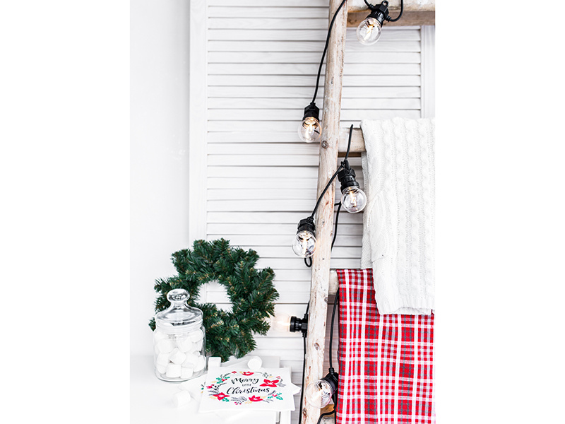 Lampki dekoracyjne LED - zastosowanie na zewnątrz