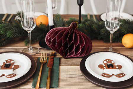 Bombka papierowa honeycomb Owal, bordo, 18x15cm