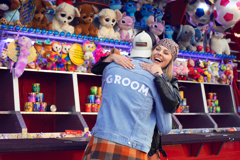 Naprasowanka GROOM biały 30x6cm – detale produktu