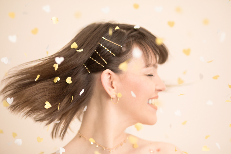 Serca konfetti w powietrzu – tuba 35 cm