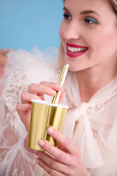 Opakowanie słomek papierowych złotych 19,5 cm