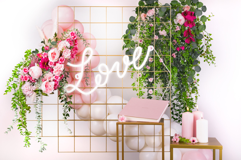 Neon LED Love biały - ekologiczne podejście