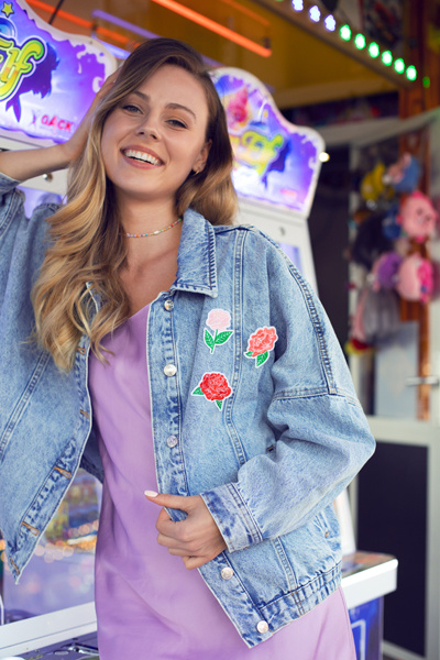 Naprasowanki kwiaty – inspiracje do dekoracji