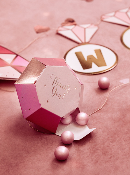 Dekoracyjne zastosowanie pudełek Diamenty