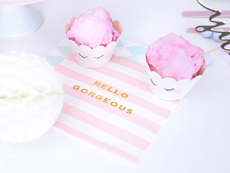 Serwetki Yummy Hello Gorgeous zbliżenie na napis