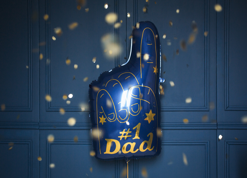 Balon foliowy #1 Dad w pełnej okazałości, granatowy ze złotym napisem