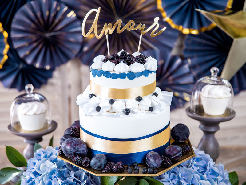 Topper na tort Amour złoty 22,5 cm zbliżenie na napis