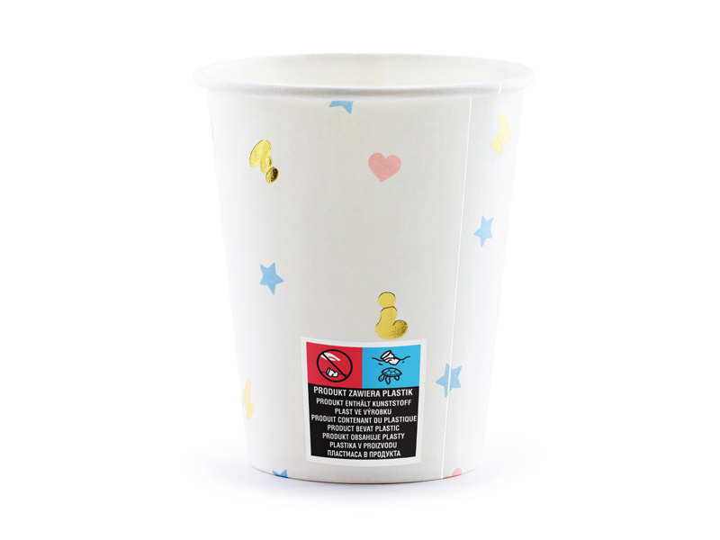 Kolorowe kubeczki Boy or Girl na stole