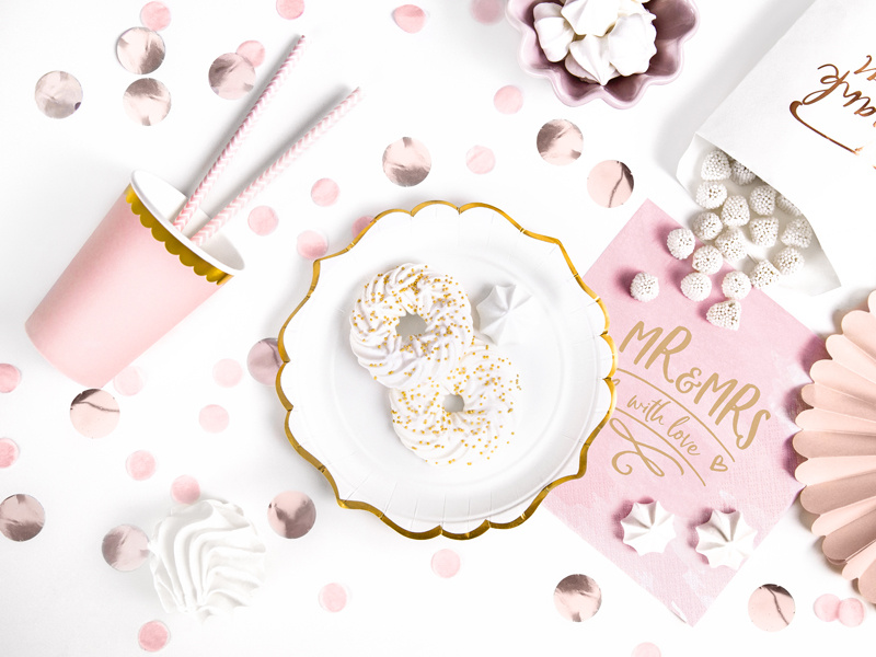 Zbliżenie na strukturę papierowego talerzyka