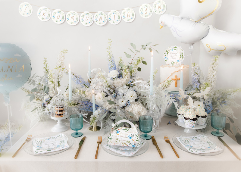 Zbliżenie na nadruk serwetek komunijnych