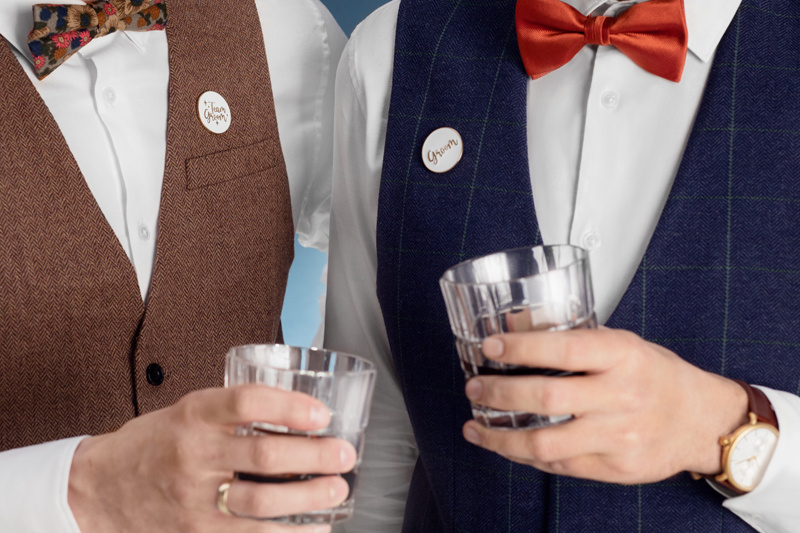 Prezentacja kartki, pina i koperty – całość zestawu