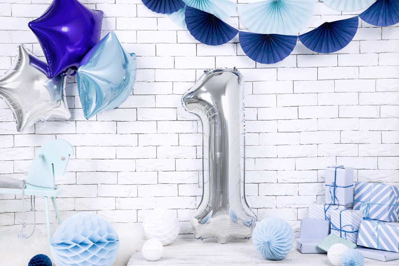 Balon Cyfra 1 w dekoracji