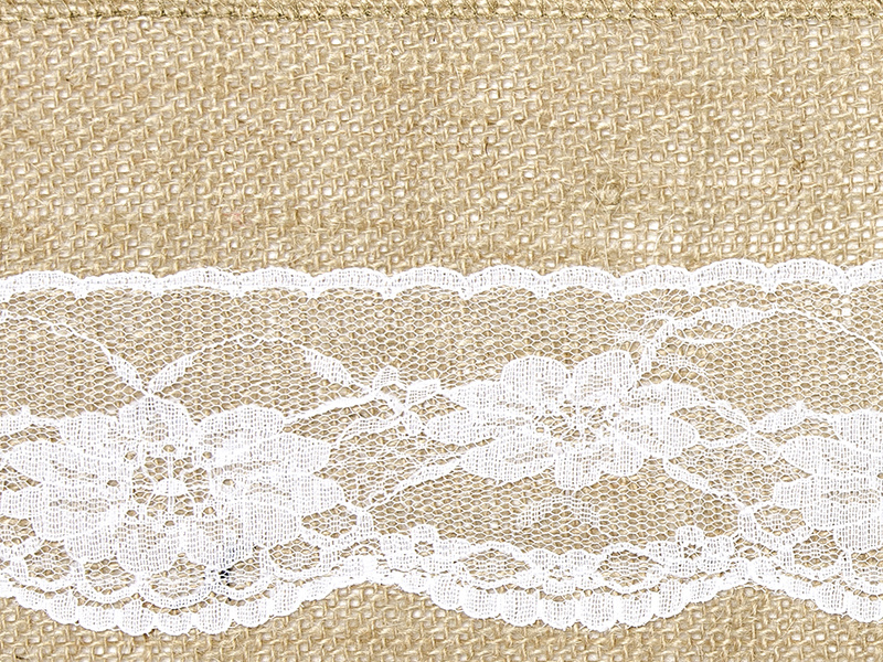 Szarfa na krzesło z juty - detal koronki