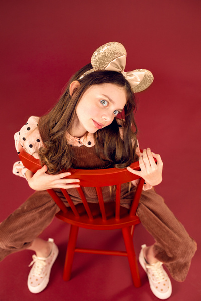 Opaska Myszka nude – opaska na tle jasnym