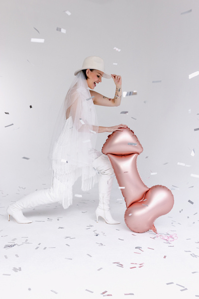 Balon foliowy Penis różowe złoto - aranżacja imprezowa