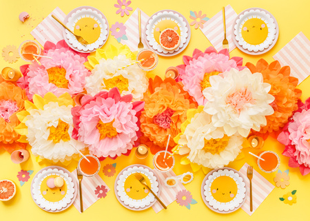 Talerzyki Słoneczko, mix, 18 cm (1 op. / 6 szt.)