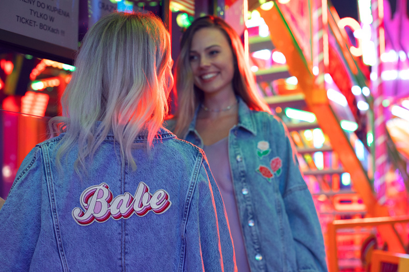 Naprasowanka Babe – prezentacja na ubraniu