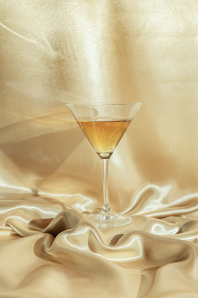 Satyna gładka złoty – detal materiału