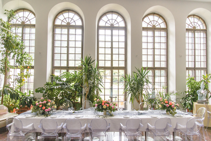 Biały obrus matowy – detal materiału